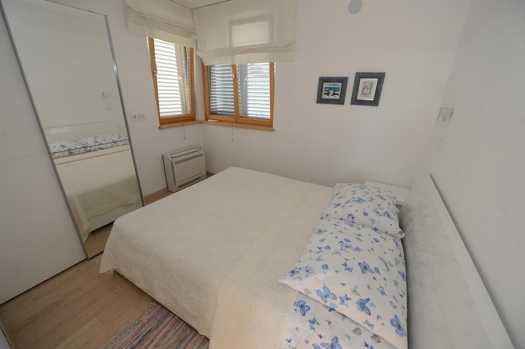 Apartment Mara Petrcane Værelse billede